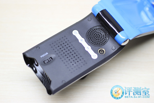 iPhone專用投影機 MiLi Pico Projector評測