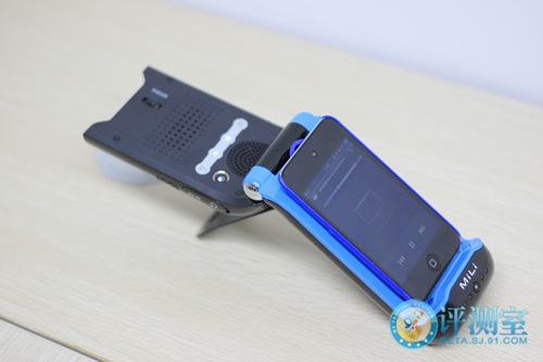 iPhone專用投影機 MiLi Pico Projector評測