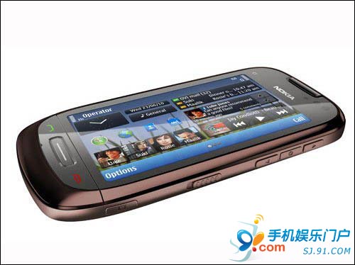 诺基亚C7中国全球首发 售价近4K(行货)